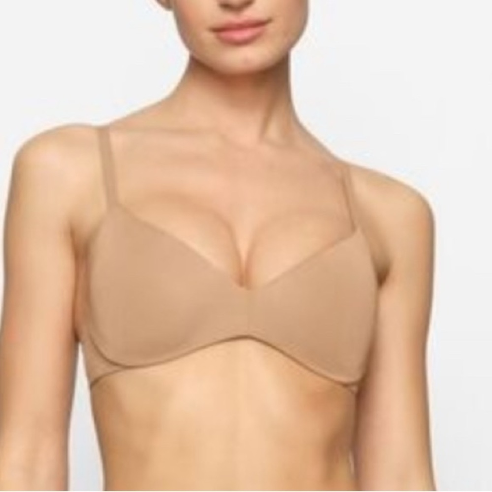 Skims Wireless Bra size 32D
